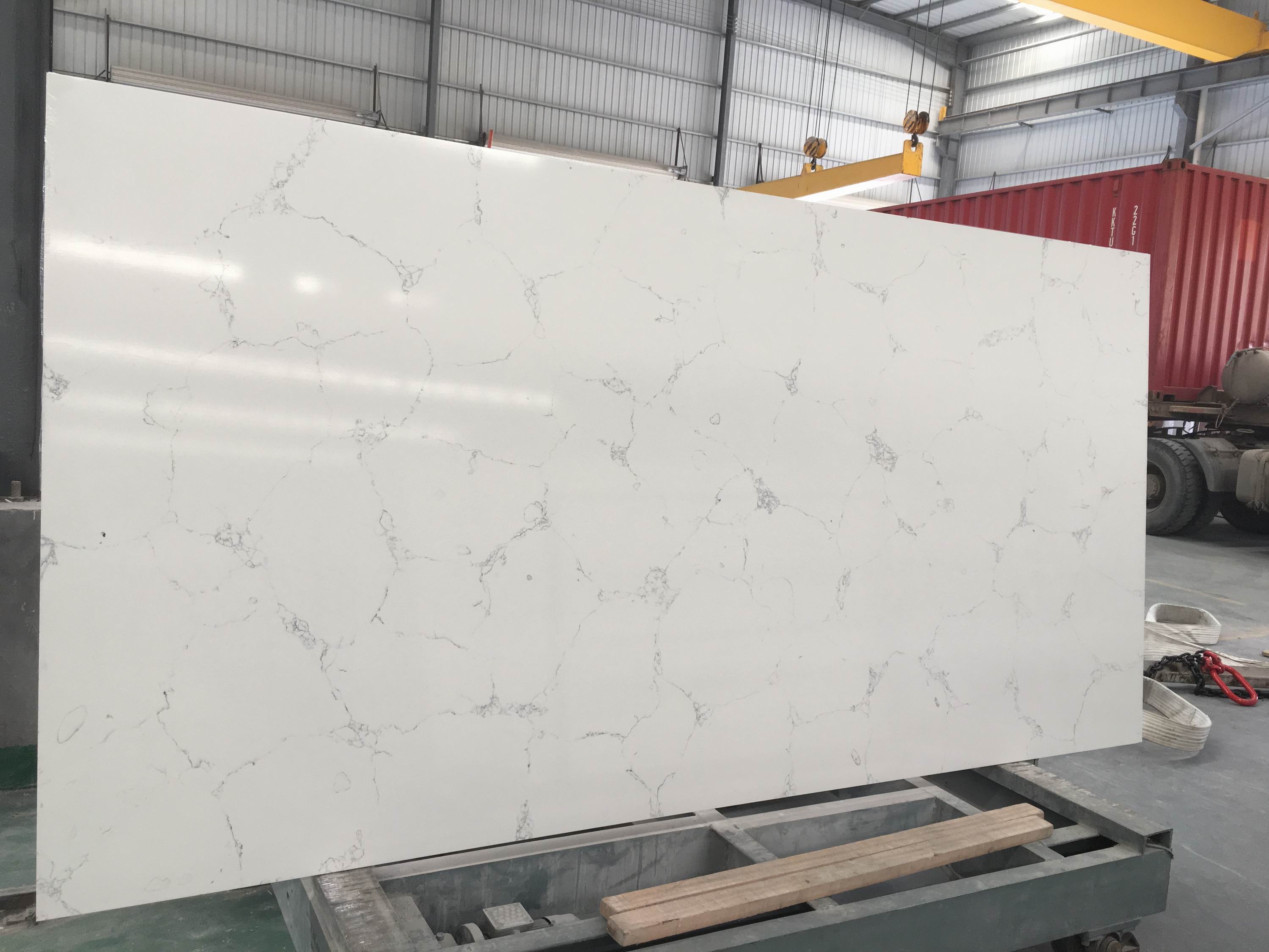 Super Middle Carrara Quartz Vein Series